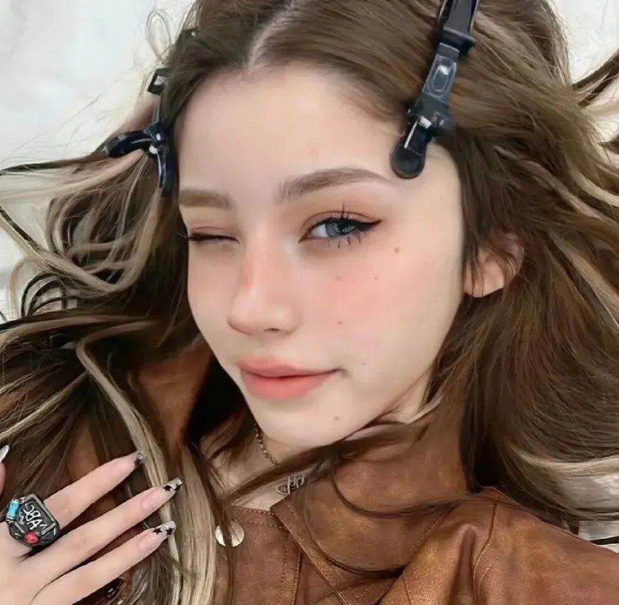 老师不是人
